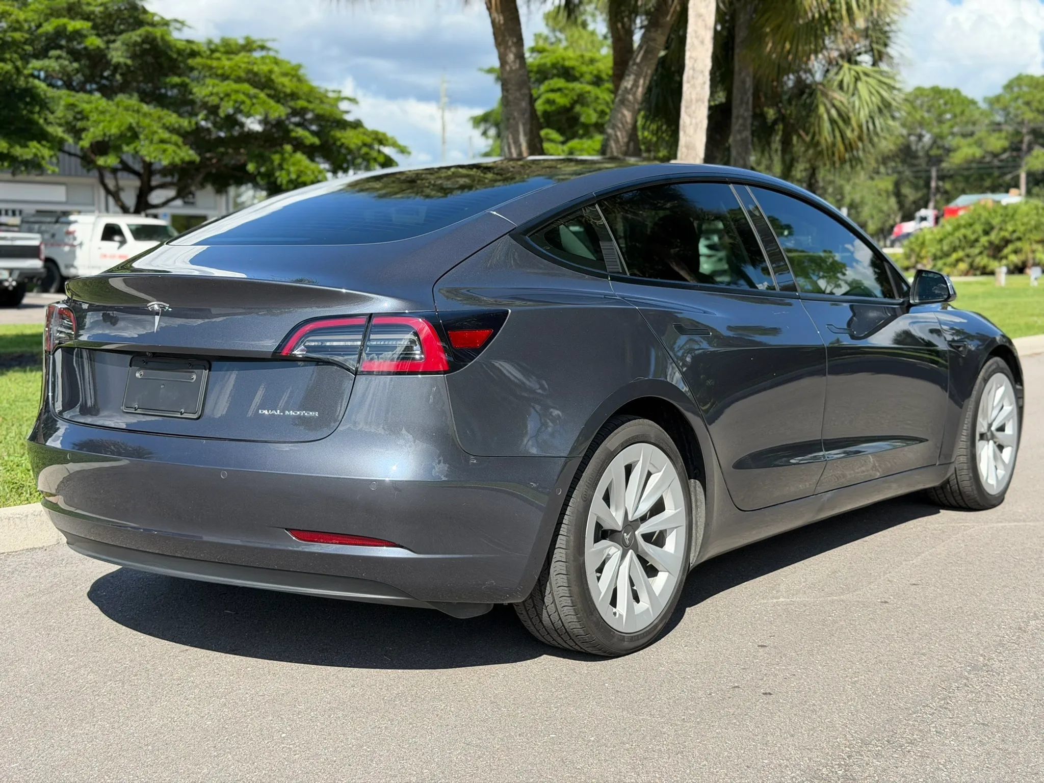 Used 2021 Tesla Model 3 Long Range AWD/4WD image 19