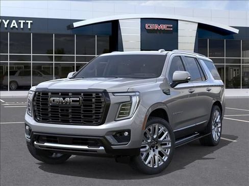 New 2026 GMC Yukon Denali Ultimate w/ LPO, Floor Liner Package AWD/4WD image 7