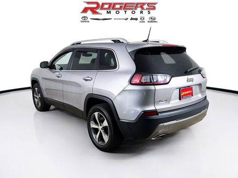 Used 2019 Jeep Cherokee Limited AWD/4WD image 6