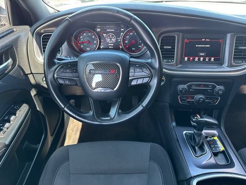 Used 2018 Dodge Charger SXT RWD image 20
