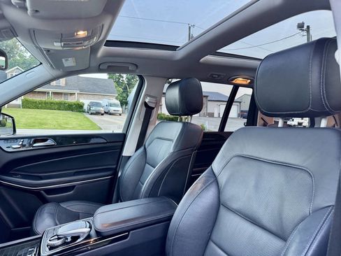 Used 2018 Mercedes-Benz GLS 550 4MATIC image 18