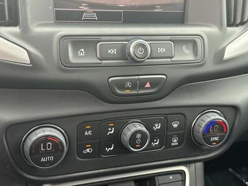 Used 2023 GMC Terrain SLE w/ Driver Convenience Package FWD image 21