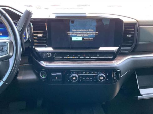 Used 2022 Chevrolet Silverado 1500 LT w/ Protection Package RWD image 32