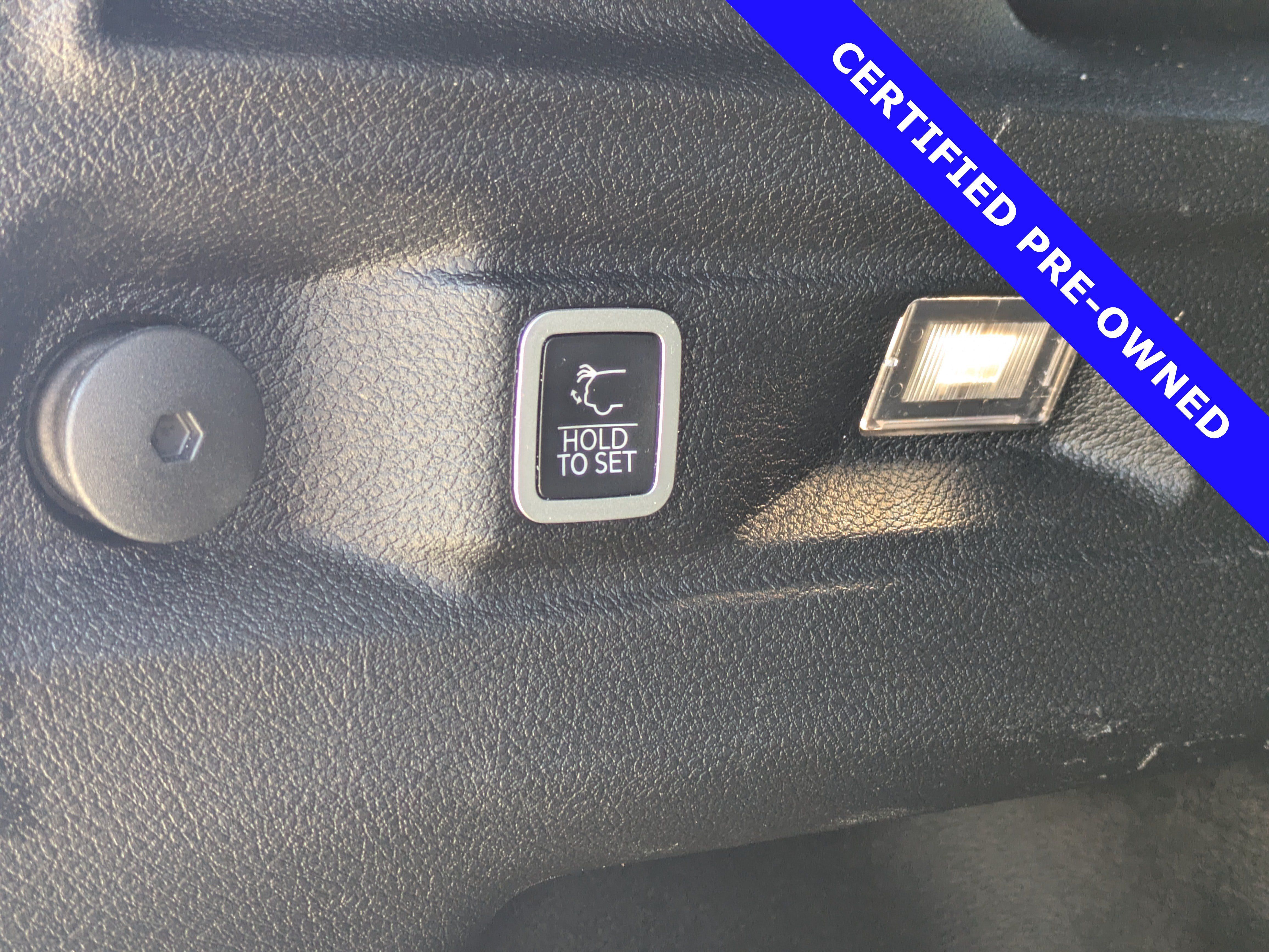 Used 2021 Jeep Grand Cherokee L Laredo RWD image 15