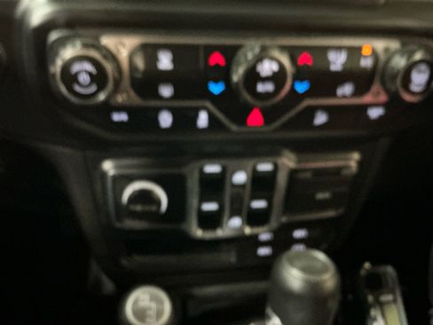 Used 2020 Jeep Wrangler Unlimited Sport S AWD/4WD image 12