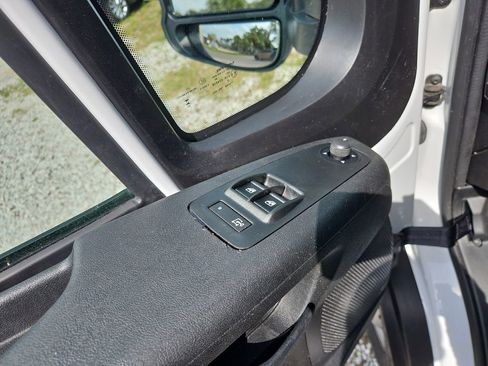 Used 2023 RAM ProMaster 2500 FWD image 15