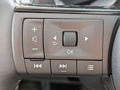 New 2025 Nissan Pathfinder Platinum w/ Cargo Package image 20