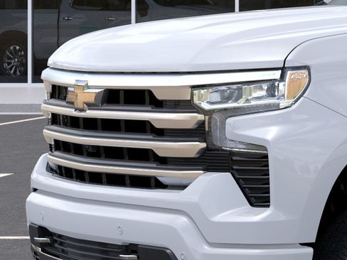 New 2026 Chevrolet Silverado 1500 High Country w/ High Country Premium Package AWD/4WD image 13