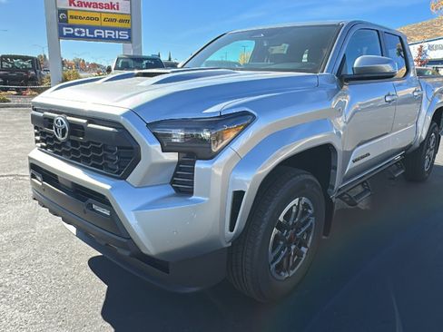 New 2025 Toyota Tacoma TRD Sport AWD/4WD image 7