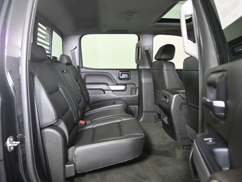 Used 2018 Chevrolet Silverado 1500 LTZ Z71 w/ LTZ Plus Package image 17