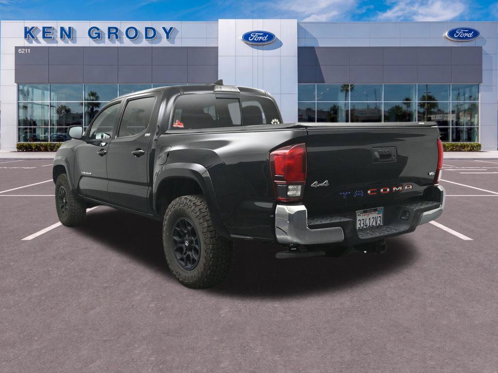 Used 2019 Toyota Tacoma SR5 AWD/4WD image 8