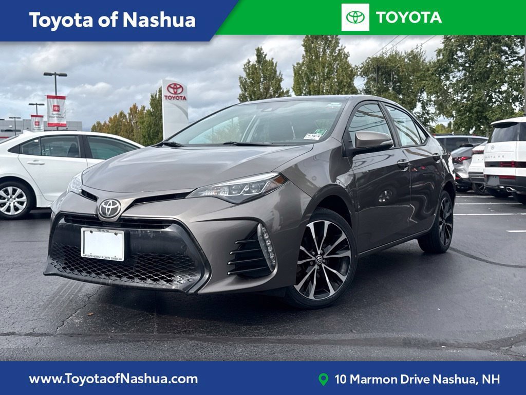 Certified 2017 Toyota Corolla SE w/ SE Premium Package FWD image 1