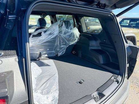 New 2026 Jeep Cherokee Limited image 24