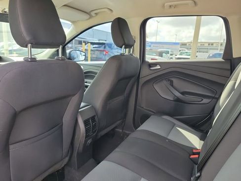 Used 2018 Ford Escape SE image 5