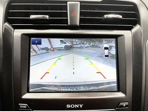 Used 2020 Ford Fusion Energi Titanium image 10