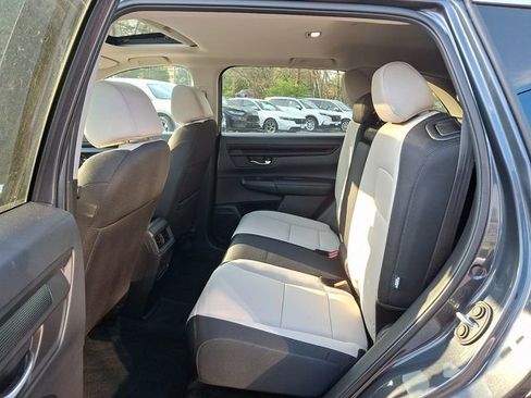 Used 2025 Honda CR-V EX image 10
