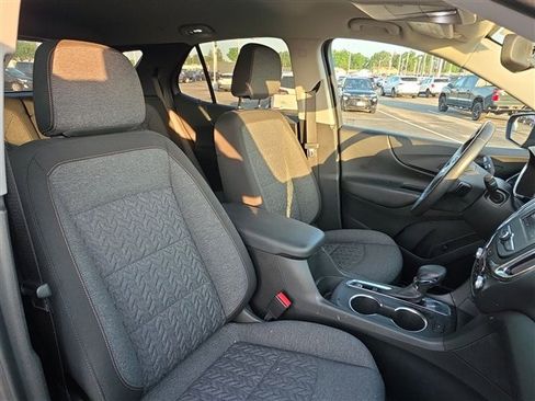 Used 2022 Chevrolet Equinox LT image 20