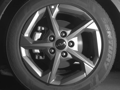 Used 2025 Kia K4 LXS image 12