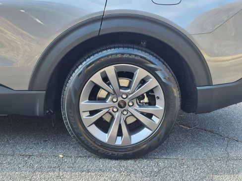 Used 2022 Ford Explorer XLT w/ Equipment Group 202A image 11