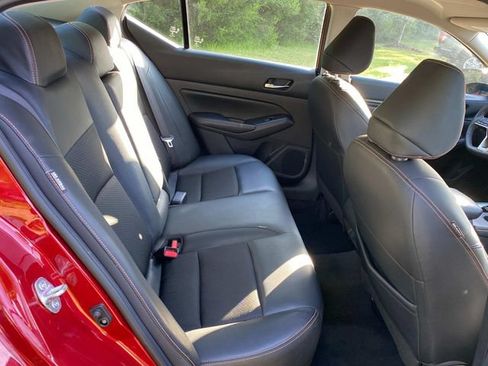 Used 2022 Nissan Altima 2.5 SR FWD image 32