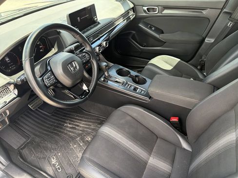 Used 2023 Honda Civic Sport image 18