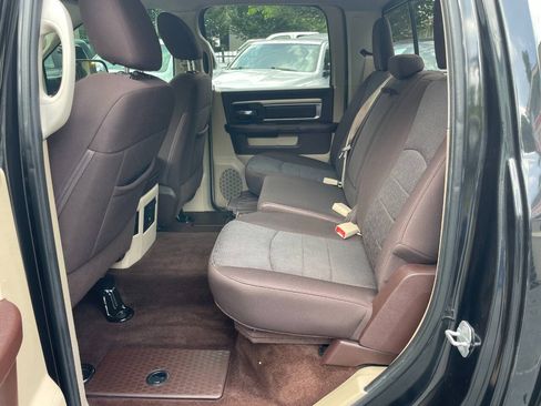 Used 2018 RAM 1500 SLT AWD/4WD image 18
