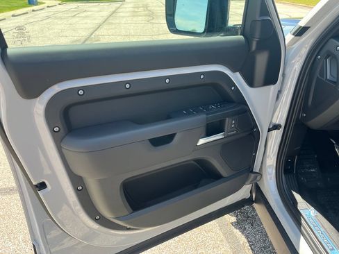 New 2026 Land Rover Defender 130 X AWD/4WD image 10