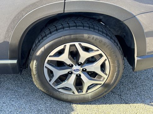 Used 2023 Subaru Forester Premium w/ Popular Package #1 image 3