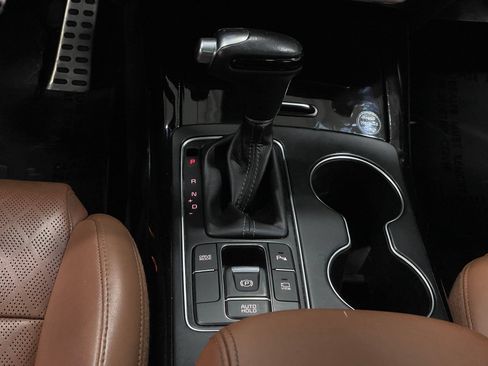 Used 2019 Kia Sorento SX FWD image 29