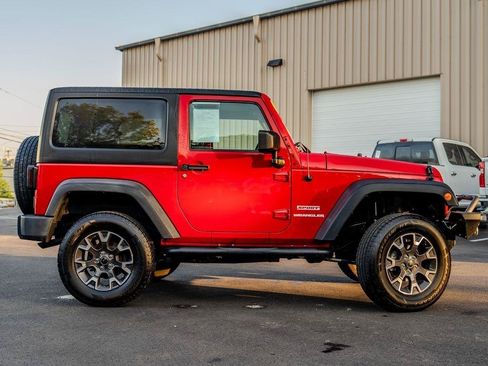 Used 2012 Jeep Wrangler Sport AWD/4WD image 2