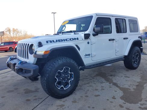 Used 2023 Jeep Wrangler Unlimited Rubicon 4xe image 2