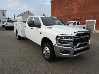 Used 2025 RAM 3500 Tradesman w/ Chrome Appearance Group