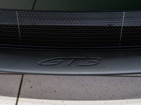 Used 2026 Porsche 911 GT3 RWD image 32