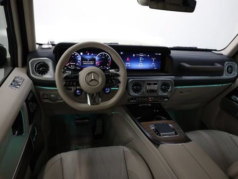 Used 2025 Mercedes-Benz G 63 AMG 4MATIC w/ AMG Offroad Package Pro image 92
