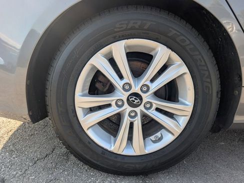 Used 2012 Hyundai Sonata GLS w/ Popular Equipment Pkg FWD image 25