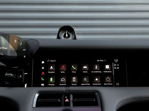 Used 2020 Porsche Taycan Turbo S image 24