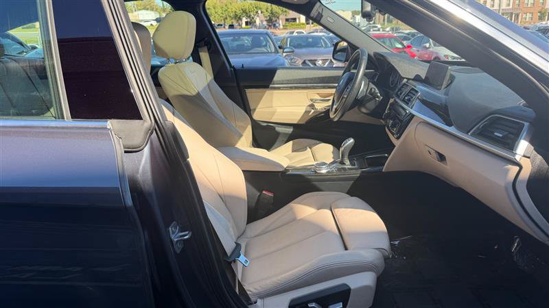 Used 2018 BMW 330i Gran Turismo xDrive AWD/4WD image 11