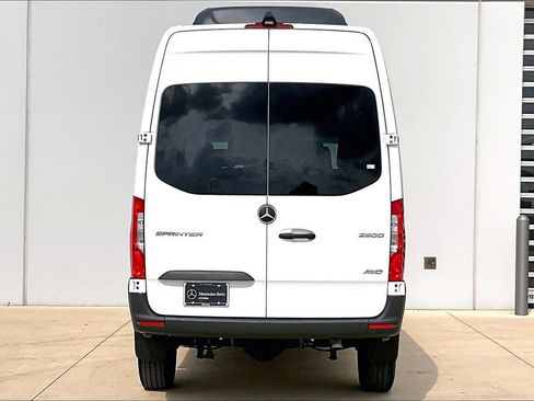 New 2025 Mercedes-Benz Sprinter 2500 image 4