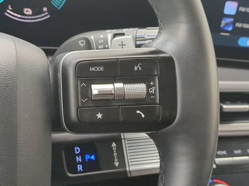 Used 2025 Hyundai Santa Fe SEL FWD image 31