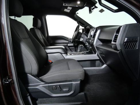 Used 2019 Ford F150 XLT w/ Equipment Group 302A Luxury AWD/4WD image 13