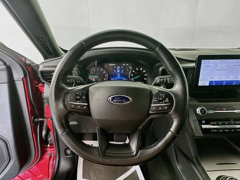 Used 2020 Ford Explorer XLT w/ Class III Trailer Tow Package AWD/4WD image 11
