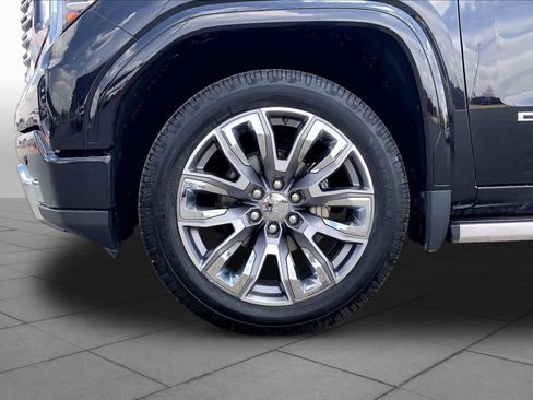 Used 2023 GMC Sierra 1500 Denali w/ Denali Reserve Package AWD/4WD image 11