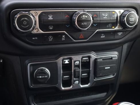 Used 2021 Jeep Wrangler Unlimited Sport AWD/4WD image 19