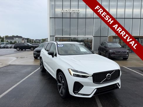 Used 2024 Volvo XC60 B5 Ultimate w/ Protection Package Premier AWD/4WD image 1