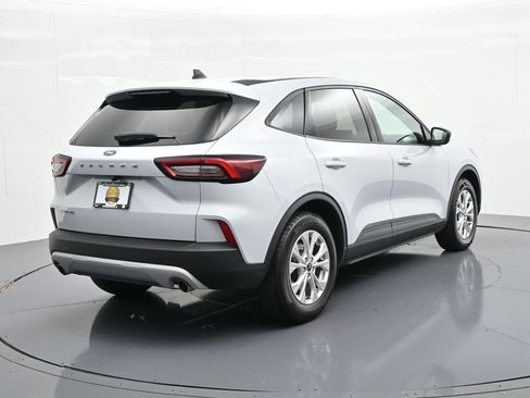 Certified 2025 Ford Escape Active FWD image 6