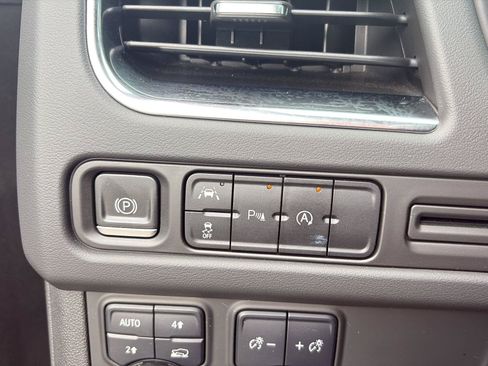 Used 2023 Chevrolet Tahoe LS AWD/4WD image 29