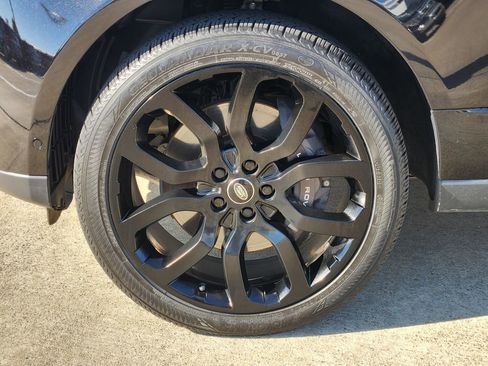 Used 2020 Land Rover Range Rover HSE image 10