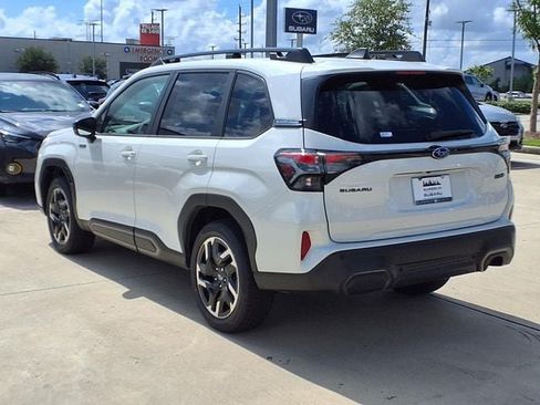 New 2026 Subaru Forester Premium AWD/4WD image 2
