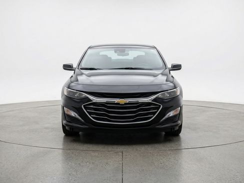 Used 2024 Chevrolet Malibu LT image 2