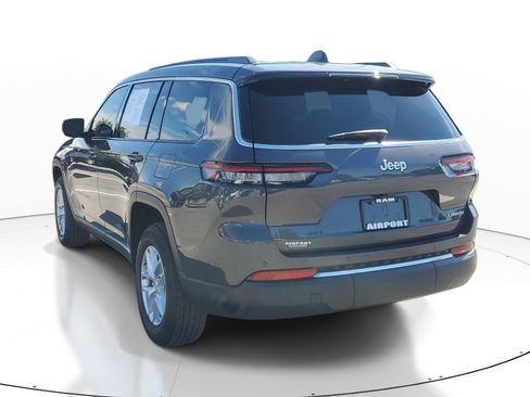 Used 2025 Jeep Grand Cherokee L Laredo RWD image 5